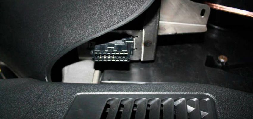 Что такое разъем OBD и зачем нужно его блокировать